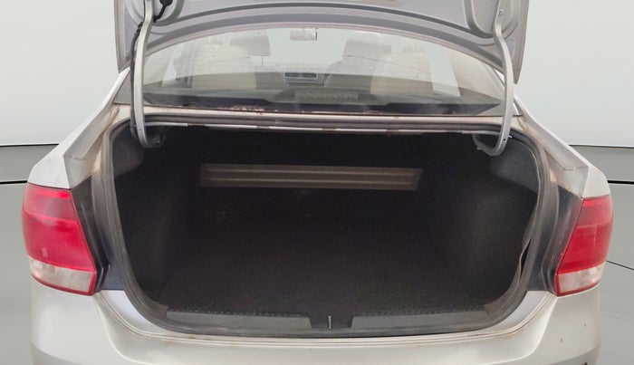 2013 Volkswagen Vento HIGHLINE DIESEL 1.6, Diesel, Manual, 85,883 km, Boot Open Zoomed View