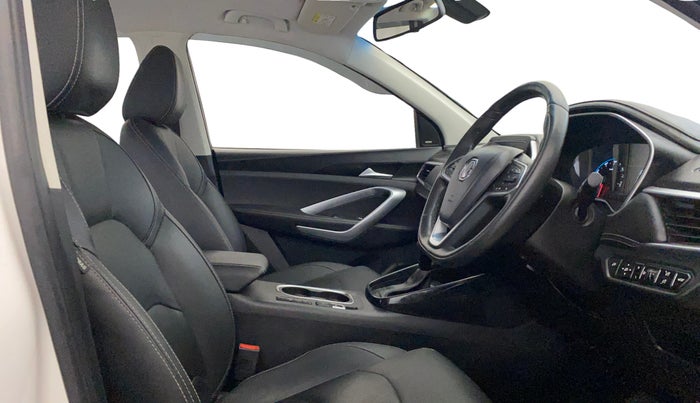 2020 MG HECTOR SHARP 1.5 DCT PETROL, Petrol, Automatic, 51,470 km, Right Side Front Door Cabin