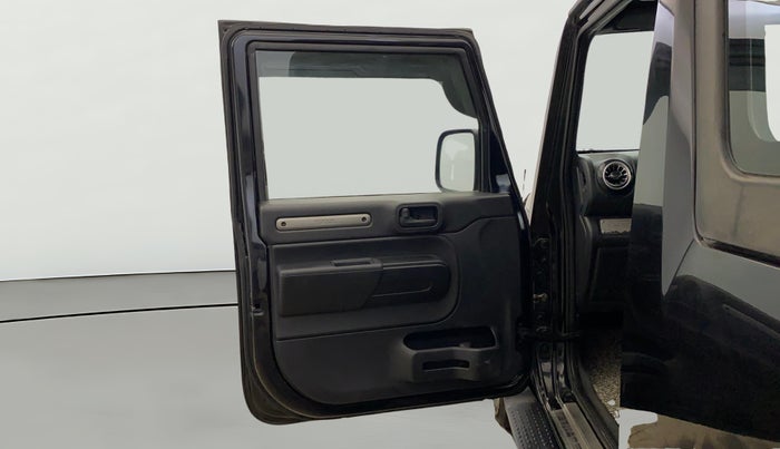2021 Mahindra Thar LX PETROL HT 4WD AT, Petrol, Automatic, 64,419 km, LHS Front Door
