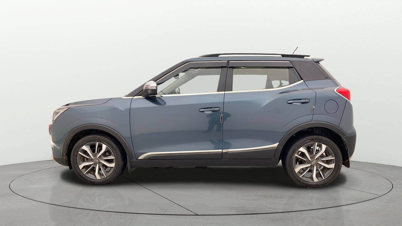 2021 Mahindra XUV300 W8 (O) 1.2 PETROL AMT, Petrol, Automatic, 57,357 km, Left Side