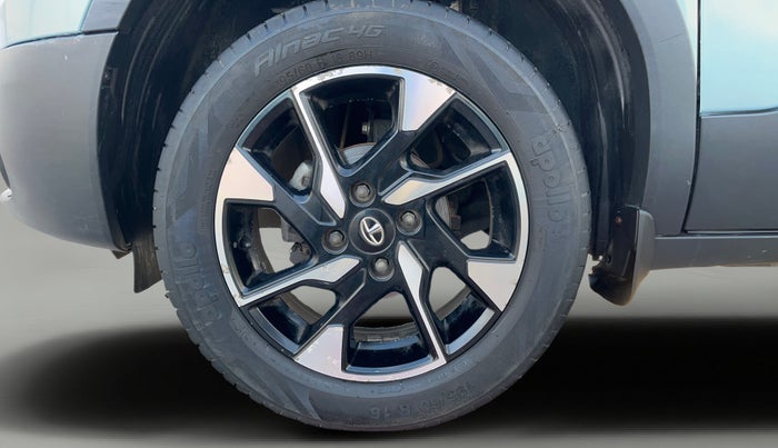 2022 Tata PUNCH ACCOMPLISHED MT, Petrol, Manual, 36,020 km, Left Front Wheel
