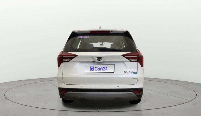 2022 Mahindra XUV700 AX 3 P MT 5 STR, Petrol, Manual, 45,328 km, Back/Rear