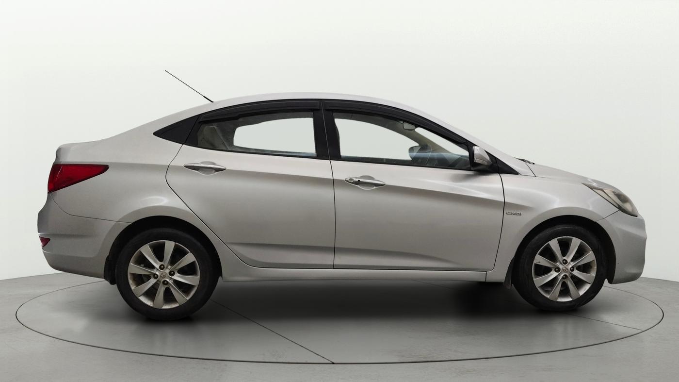 2013 Hyundai Verna FLUIDIC 1.6 CRDI SX, Diesel, Manual, 95,225 km, Right Side View