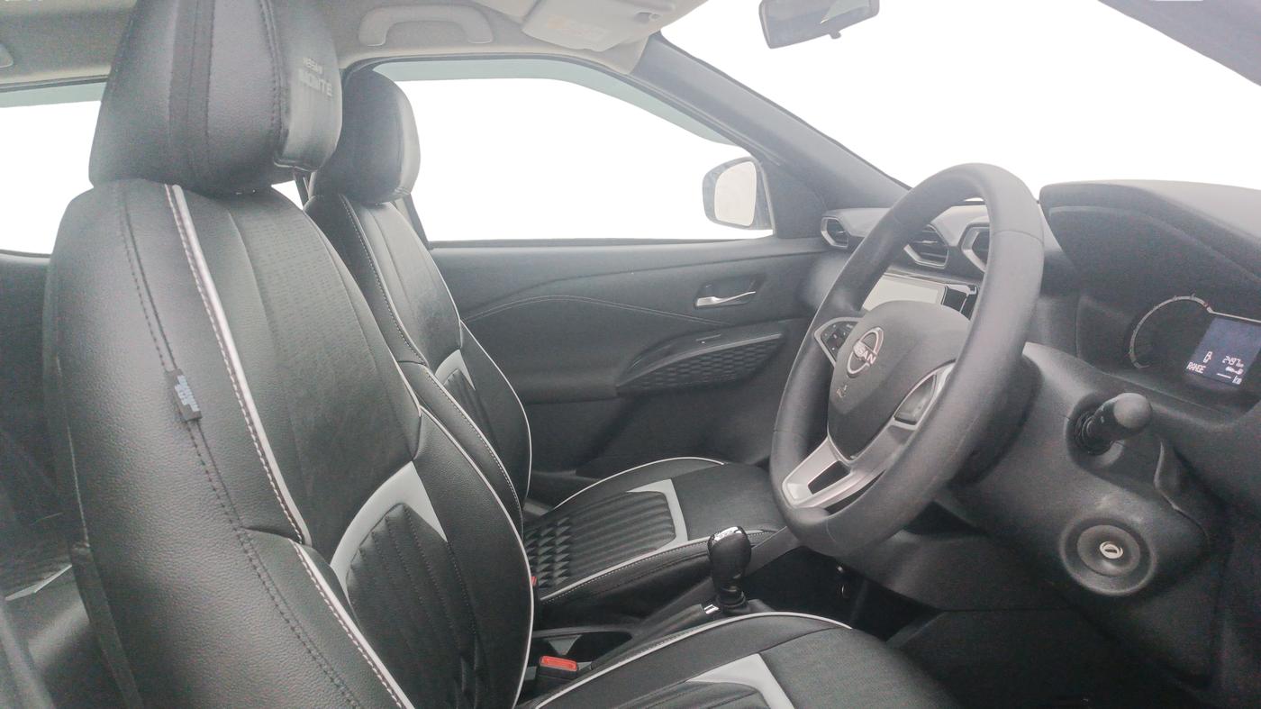 2025 Nissan MAGNITE Acenta B4D 1.0 Petrol AMT, Petrol, Automatic, 2,497 km, Right Side Front Door Cabin
