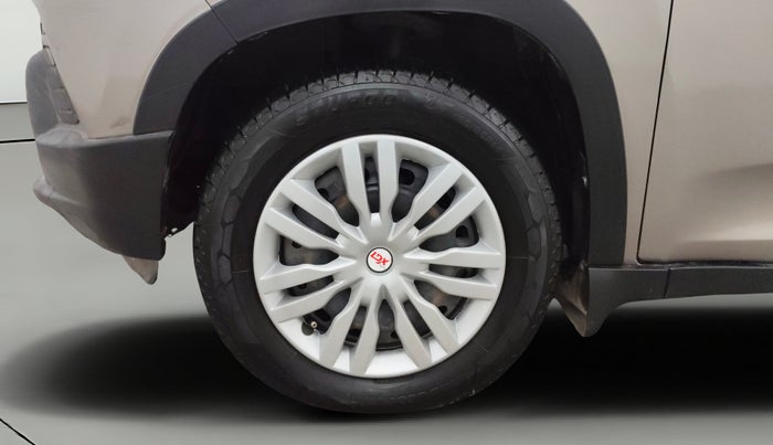 2016 Mahindra Kuv100 K4 D 6 STR, Diesel, Manual, 1,38,810 km, Left Front Wheel