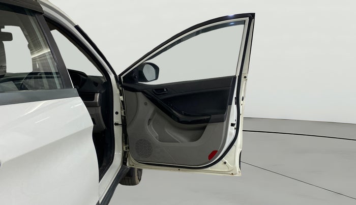 2019 Tata NEXON XM PETROL, Petrol, Manual, 25,690 km, RHS Front Door