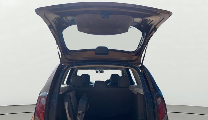 2016 Renault Duster RXL PETROL, Petrol, Manual, 88,147 km, Boot Door Open