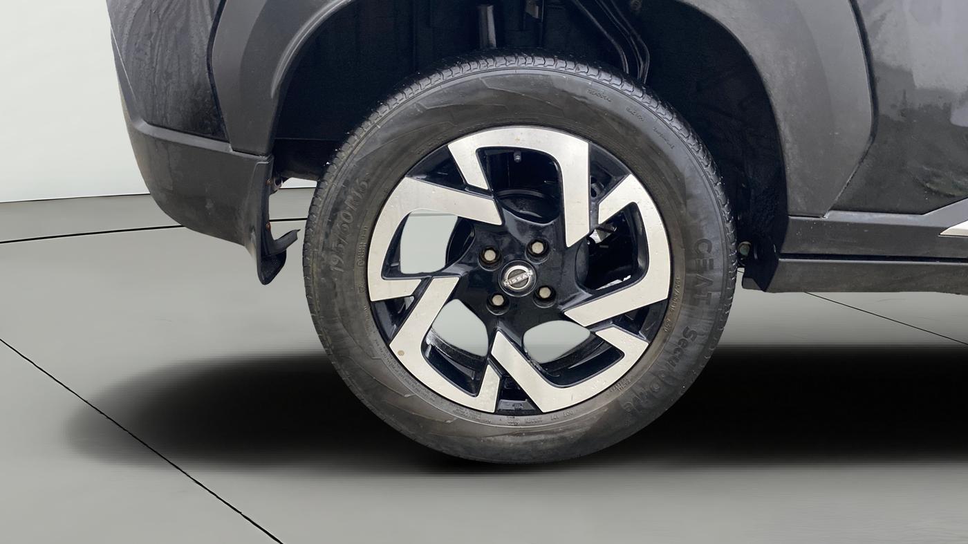 2022 Nissan MAGNITE XV PREMIUM TURBO CVT, Petrol, Automatic, 54,063 km, Right Rear Wheel