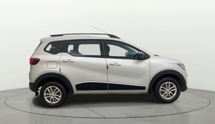 2022 Renault TRIBER RXT, Petrol, Manual, 28,902 km, Right Side View