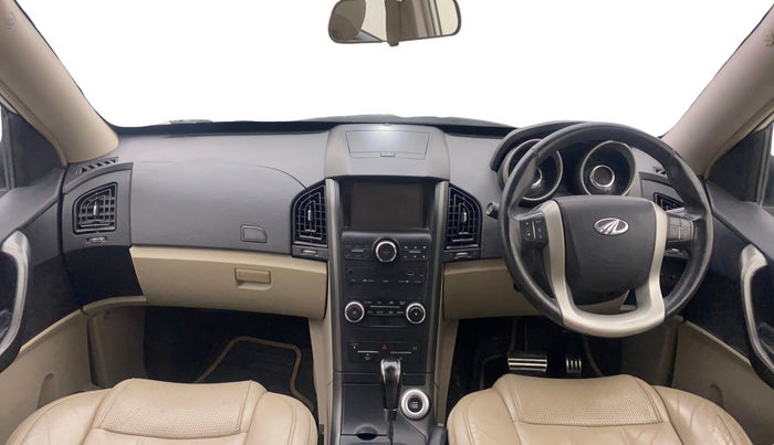 2016 Mahindra XUV500 W10 AT, Diesel, Automatic, 99,877 km, Dashboard
