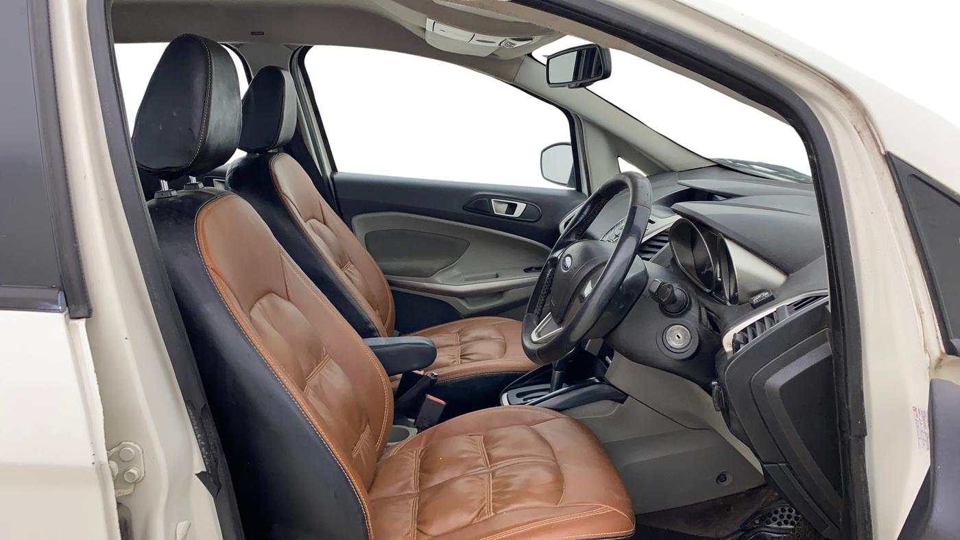 2014 Ford Ecosport TITANIUM 1.5L PETROL AT, CNG, Automatic, 1,21,732 km, Right Side Front Door Cabin