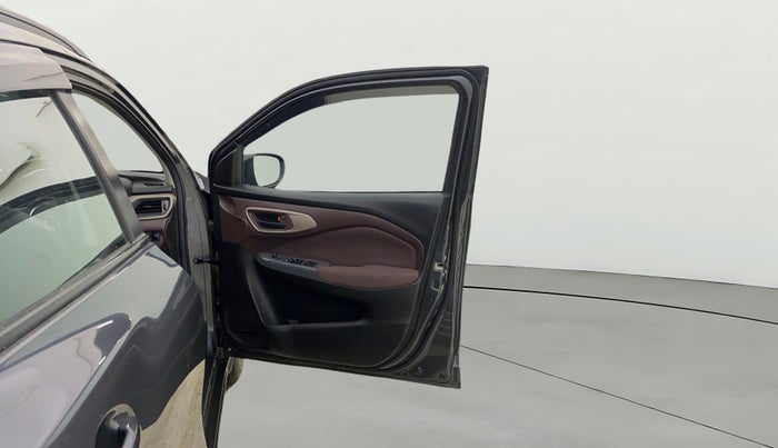 2023 Maruti FRONX DELTA PLUS 1.2MT, Petrol, Manual, 13,216 km, RHS Front Door