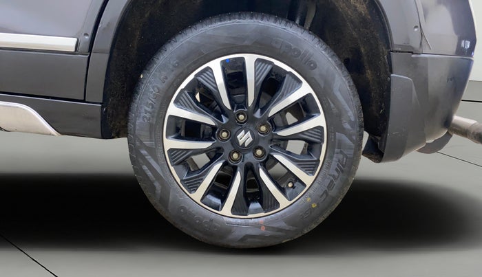 2020 Maruti Vitara Brezza ZXI PLUS DUAL TONE, Petrol, Manual, 1,22,984 km, Left Rear Wheel