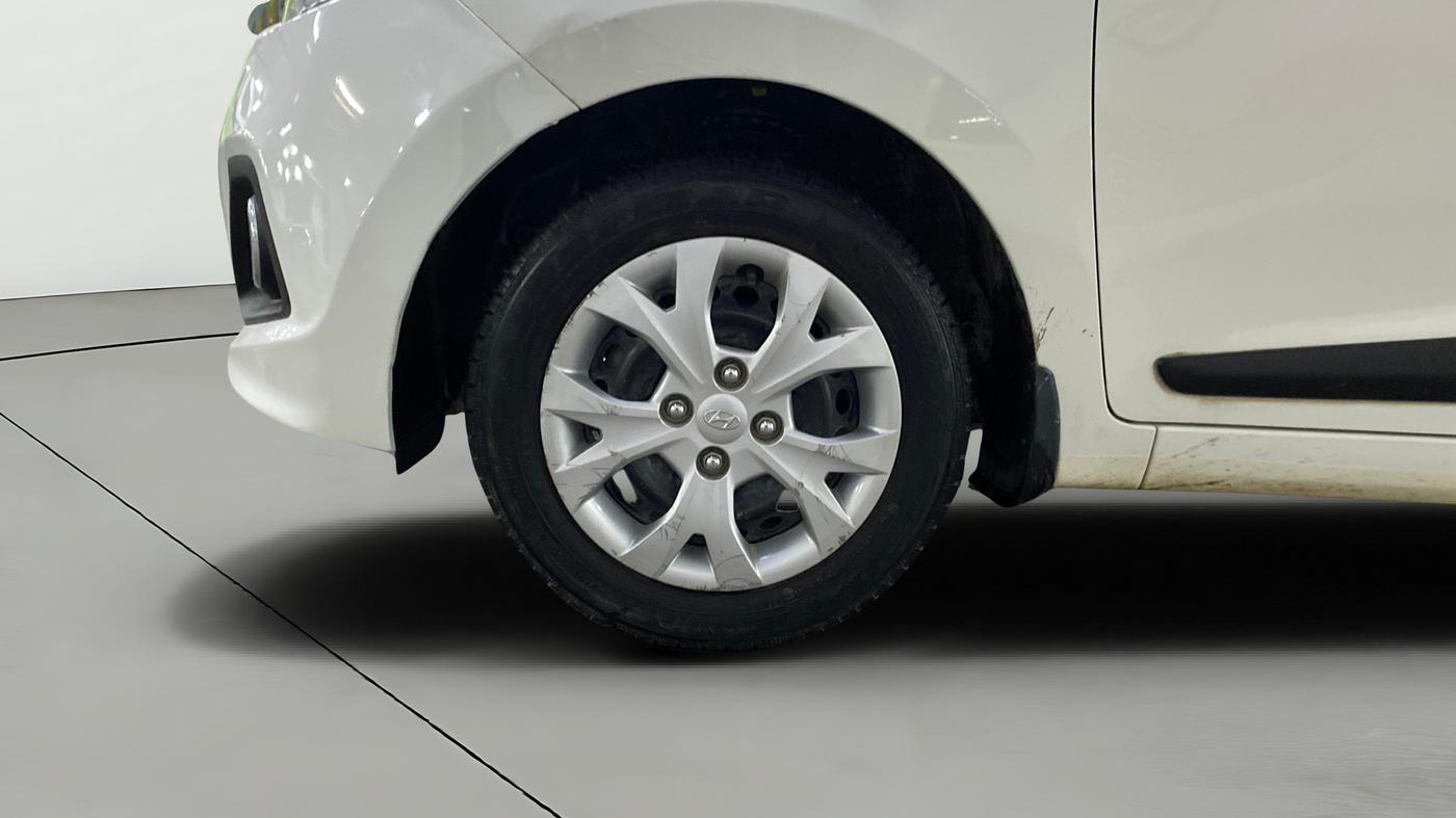 2015 Hyundai Grand i10 MAGNA 1.2 KAPPA VTVT, Petrol, Manual, 14,521 km, Left Front Wheel