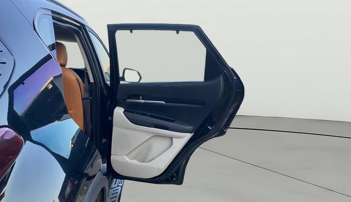 2022 KIA SONET HTX 1.0 IMT, Petrol, Manual, 74,033 km, RHS Rear Door