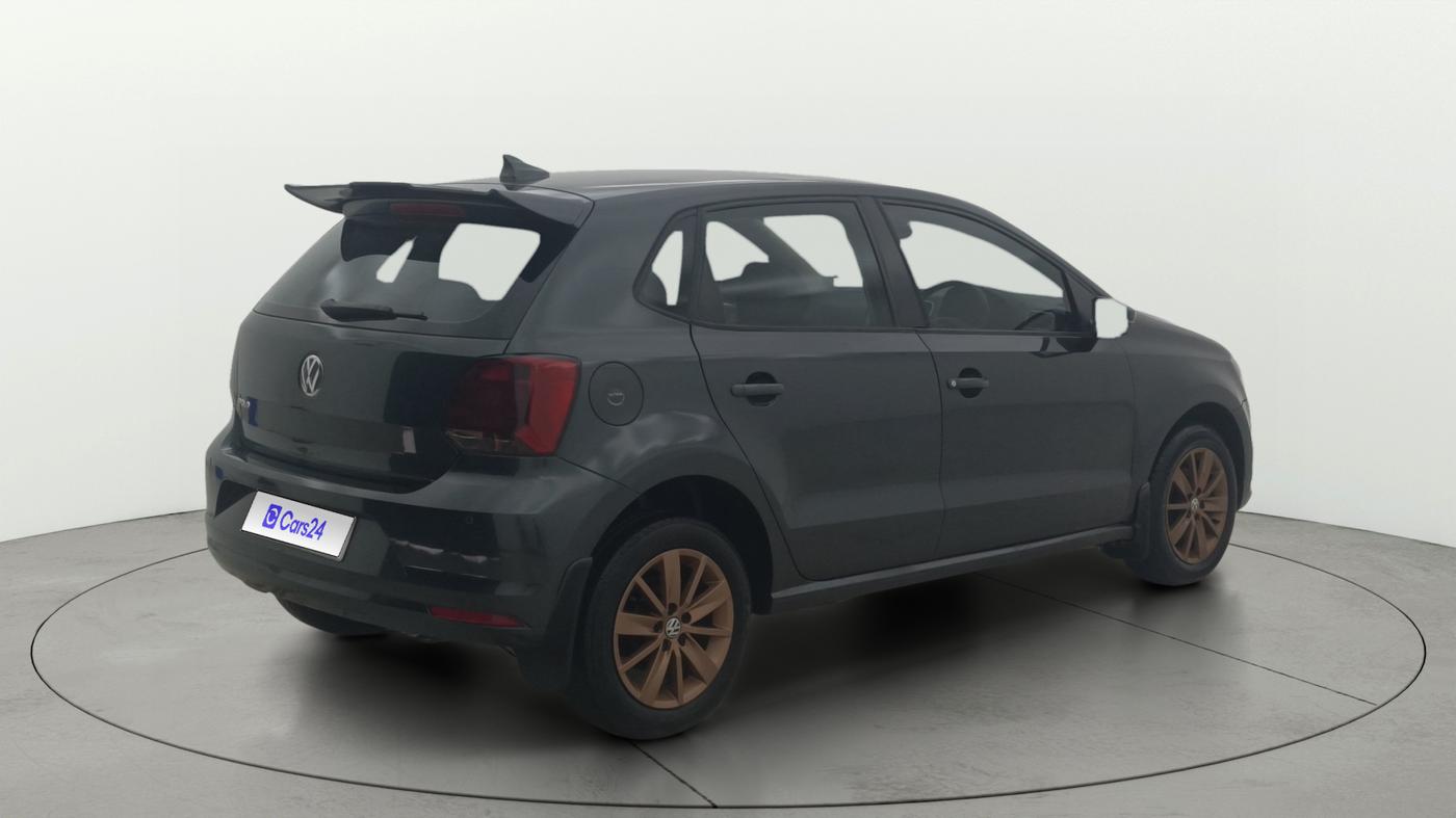 2017 Volkswagen Polo HIGHLINE1.2L, Petrol, Manual, 60,595 km, Right Back Diagonal