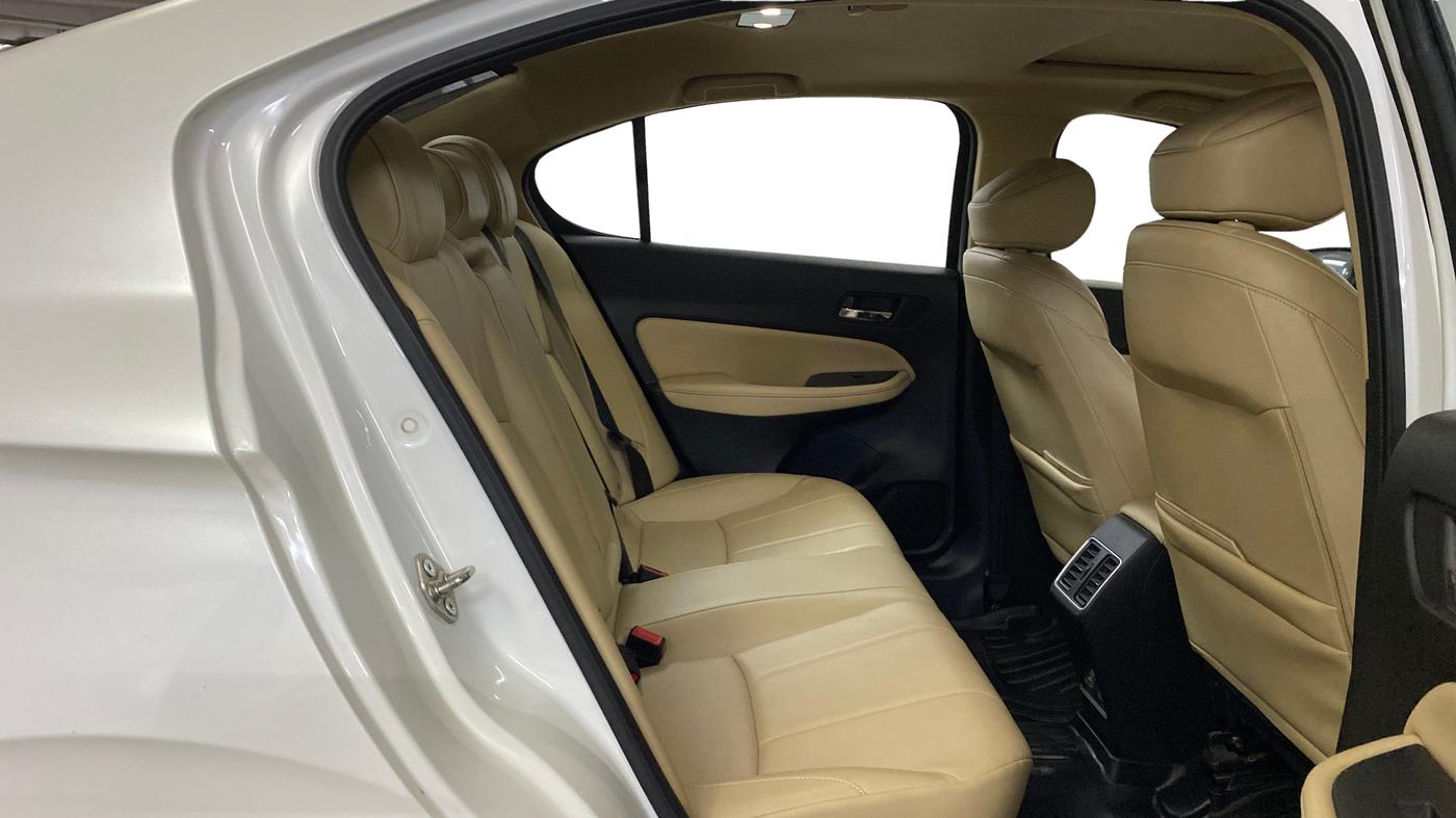 2022 Honda City 1.5L I-VTEC ZX CVT, Petrol, Automatic, 76,464 km, Right Side Rear Door Cabin