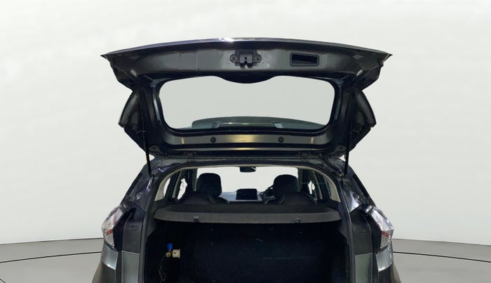 2022 Tata NEXON XE PETROL, CNG, Manual, 35,790 km, Boot Door Open