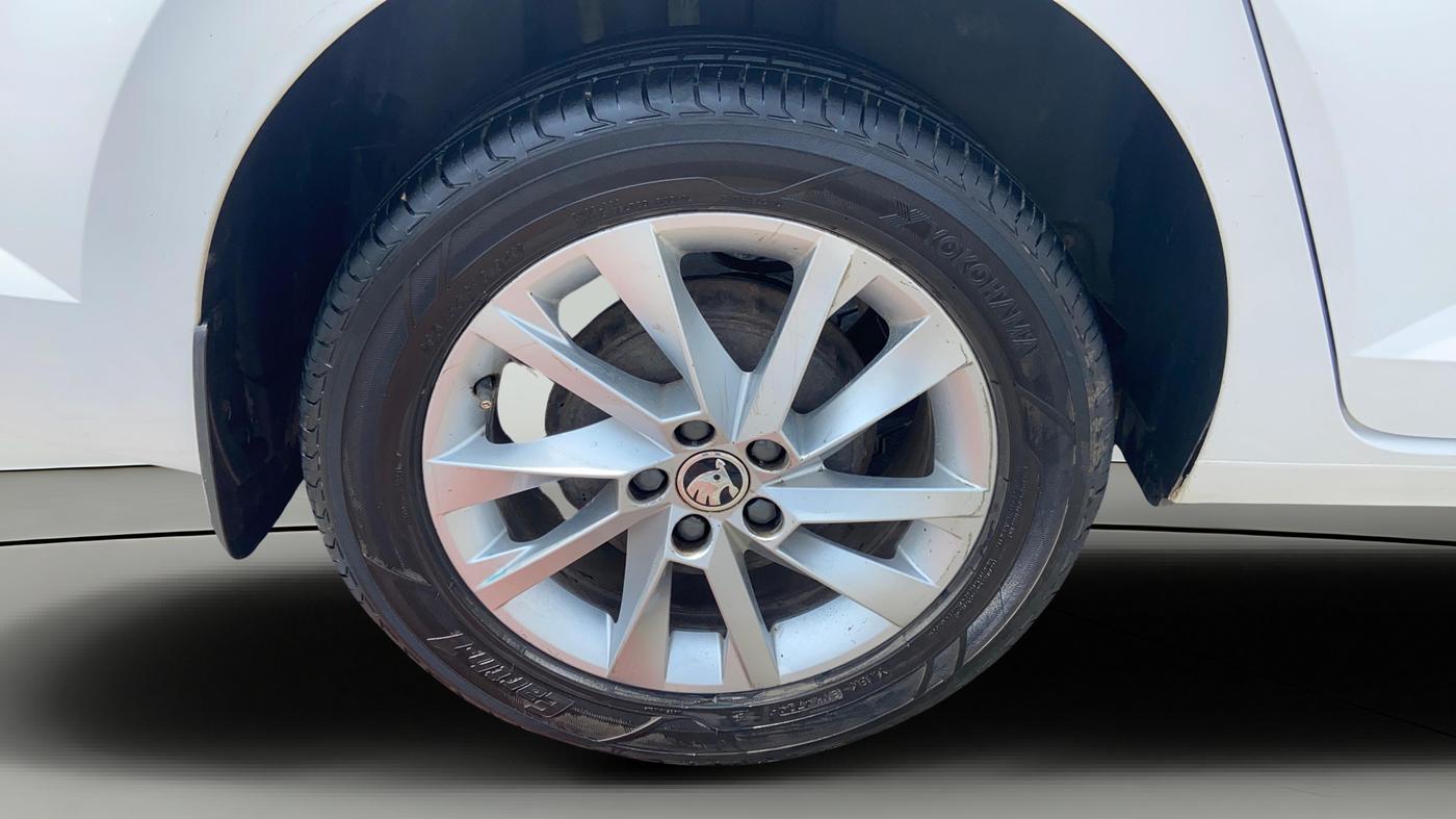 2023 Skoda SLAVIA AMBITION 1.0L TSI AT, Petrol, Automatic, 75,687 km, Right Rear Wheel