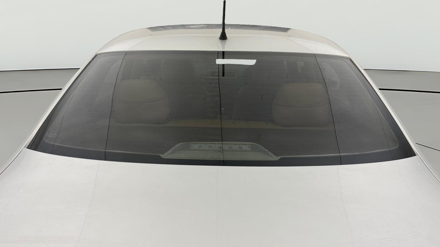 2013 Volkswagen Vento HIGHLINE PETROL AT, Petrol, Automatic, 84,536 km, Rear Windshield