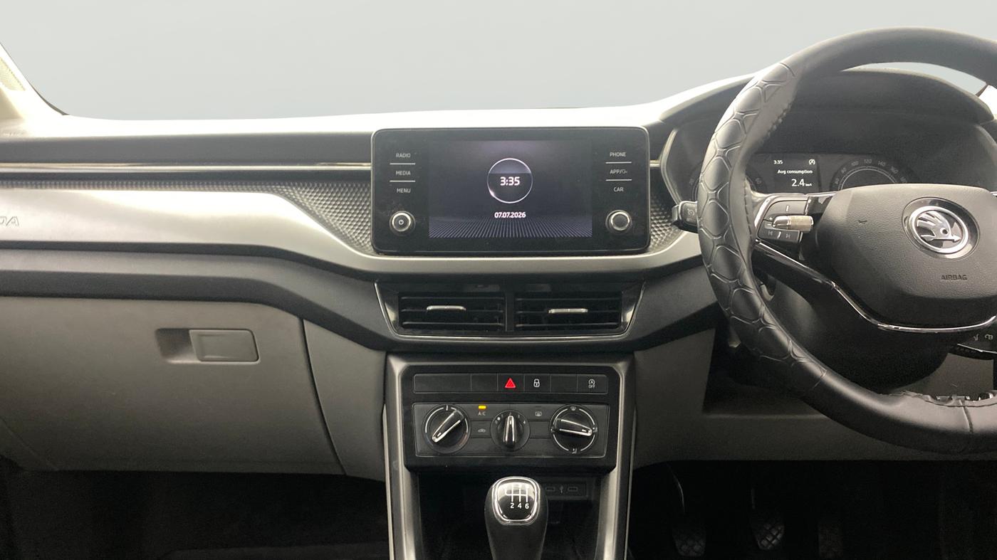 2022 Skoda KUSHAQ AMBITION CLASSIC 1.0L TSI MT, Petrol, Manual, 97,794 km, Air Conditioner