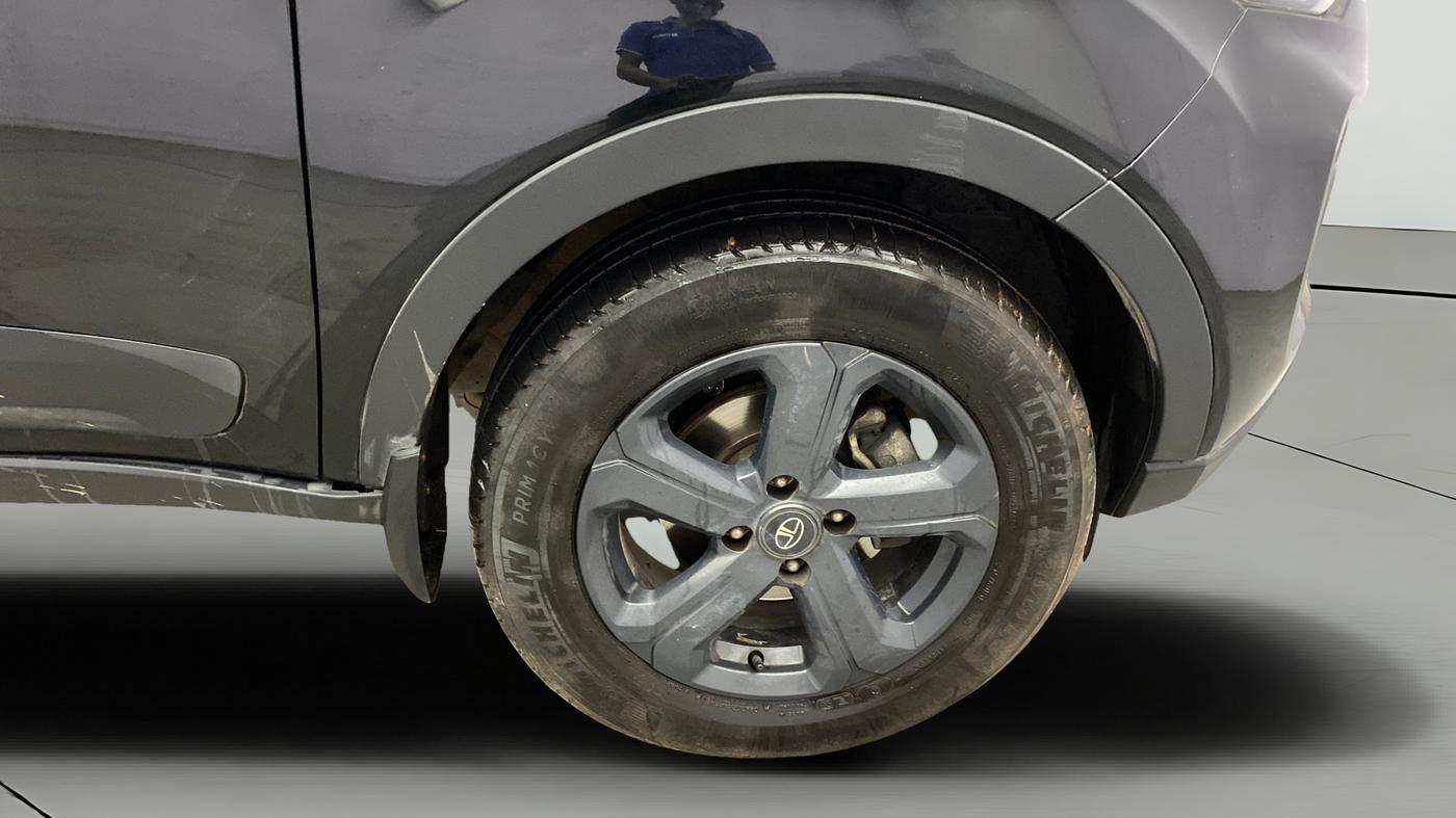 2021 Tata NEXON XZ PLUS (O) PETROL DARK EDITION, Petrol, Manual, 46,430 km, Right Front Wheel