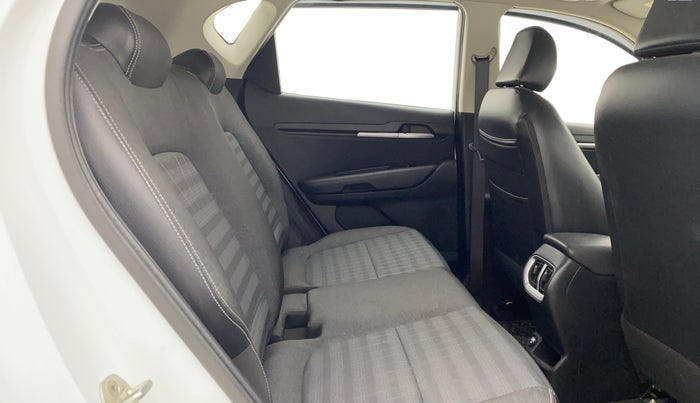 2022 KIA SONET HTK PLUS 1.2, Petrol, Manual, 3,678 km, Right Side Rear Door Cabin