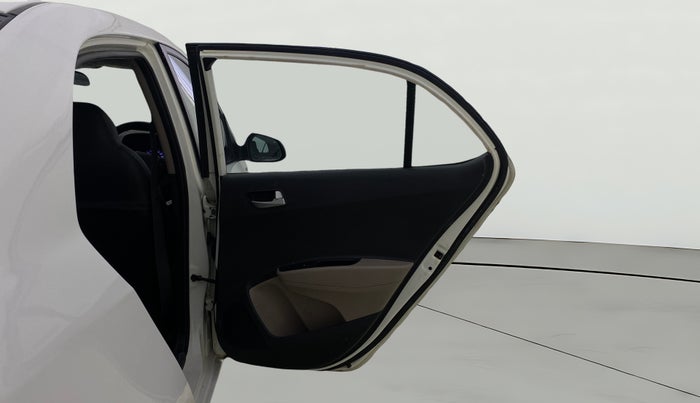 2016 Hyundai Xcent S 1.2, Petrol, Manual, 64,807 km, RHS Rear Door