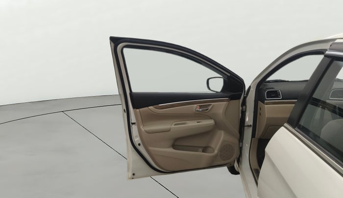 2022 Maruti Ciaz ALPHA 1.5 SHVS PETROL, Petrol, Manual, 50,287 km, LHS Front Door