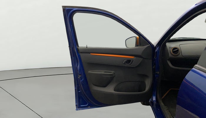 2018 Renault Kwid CLIMBER 1.0, Petrol, Manual, 39,907 km, LHS Front Door