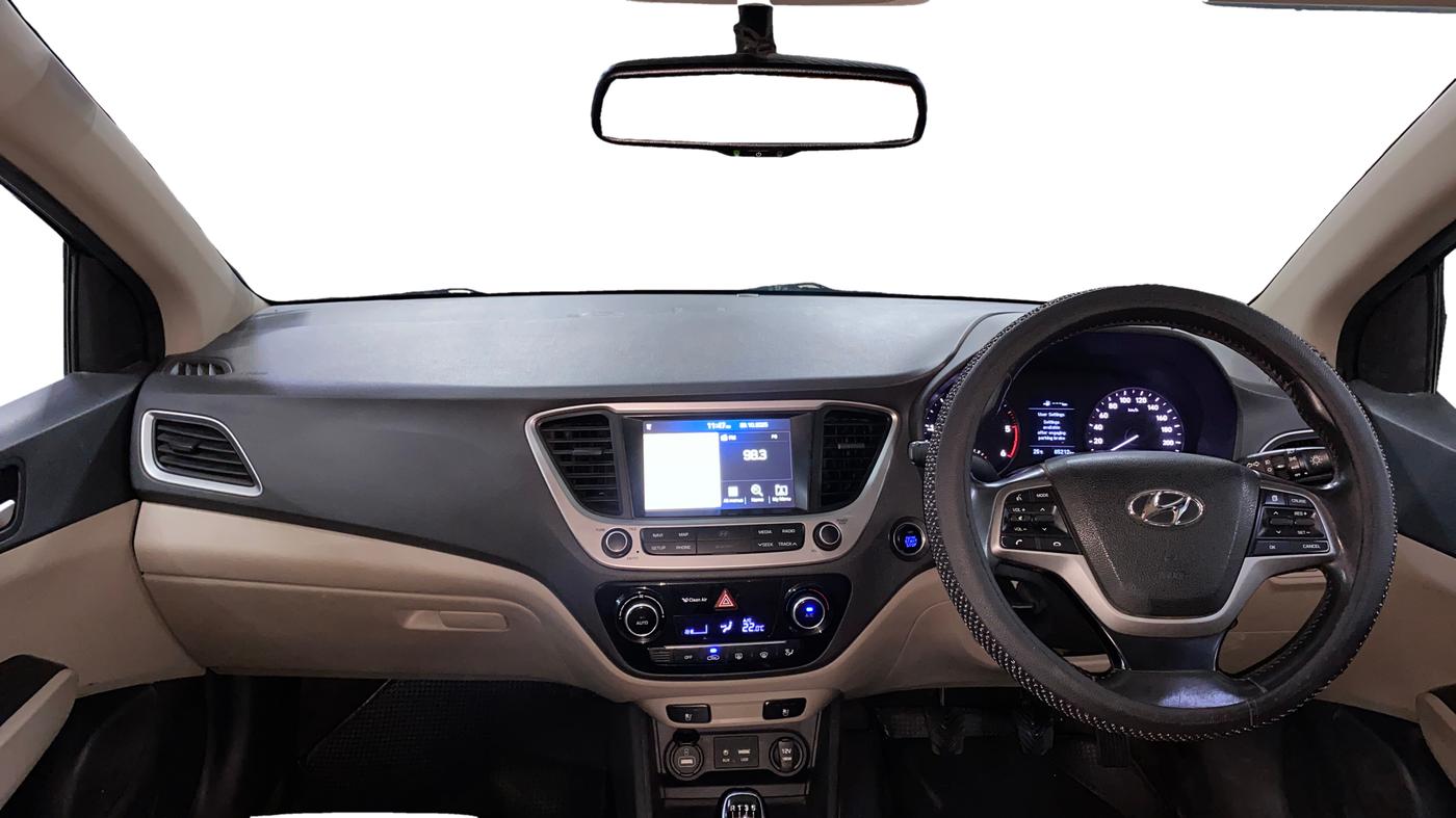 2018 Hyundai Verna 1.6 SX (O) CRDI MT, Diesel, Manual, 85,205 km, Dashboard