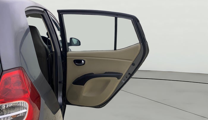 2013 Hyundai i10 SPORTZ 1.2, CNG, Manual, 1,28,823 km, RHS Rear Door