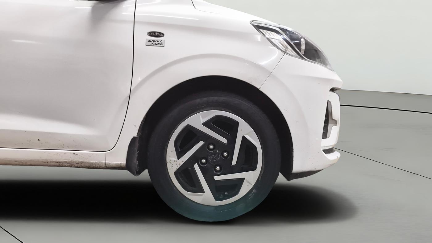 2023 Hyundai GRAND I10 NIOS SPORTZ AMT 1.2 KAPPA VTVT, Petrol, Automatic, 18,951 km, Right Front Wheel