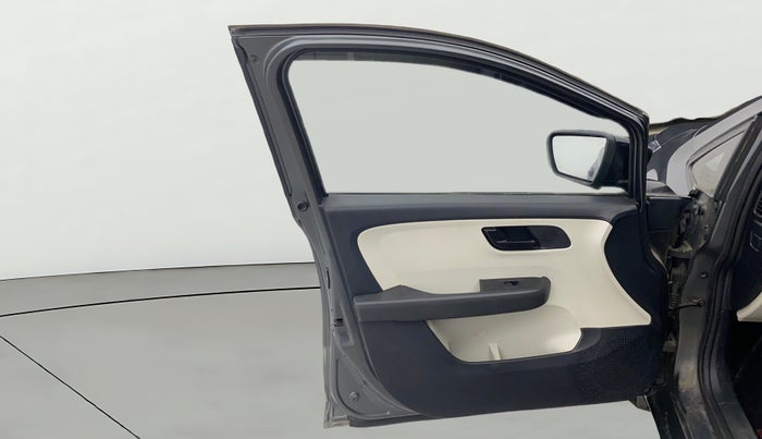 2022 Tata ALTROZ XT PETROL, Petrol, Manual, 21,360 km, LHS Front Door