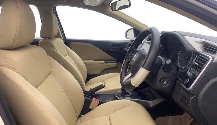 2014 Honda City 1.5L I-DTEC SV, Diesel, Manual, 1,25,757 km, Right Side Front Door Cabin