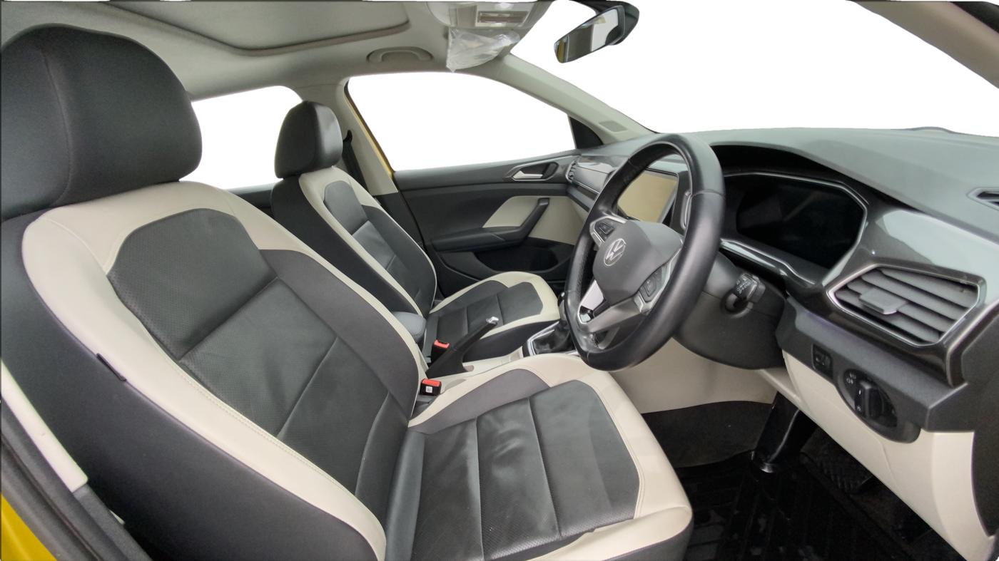 2023 Volkswagen TAIGUN TOPLINE 1.0 TSI AT, Petrol, Automatic, 34,848 km, Right Side Front Door Cabin