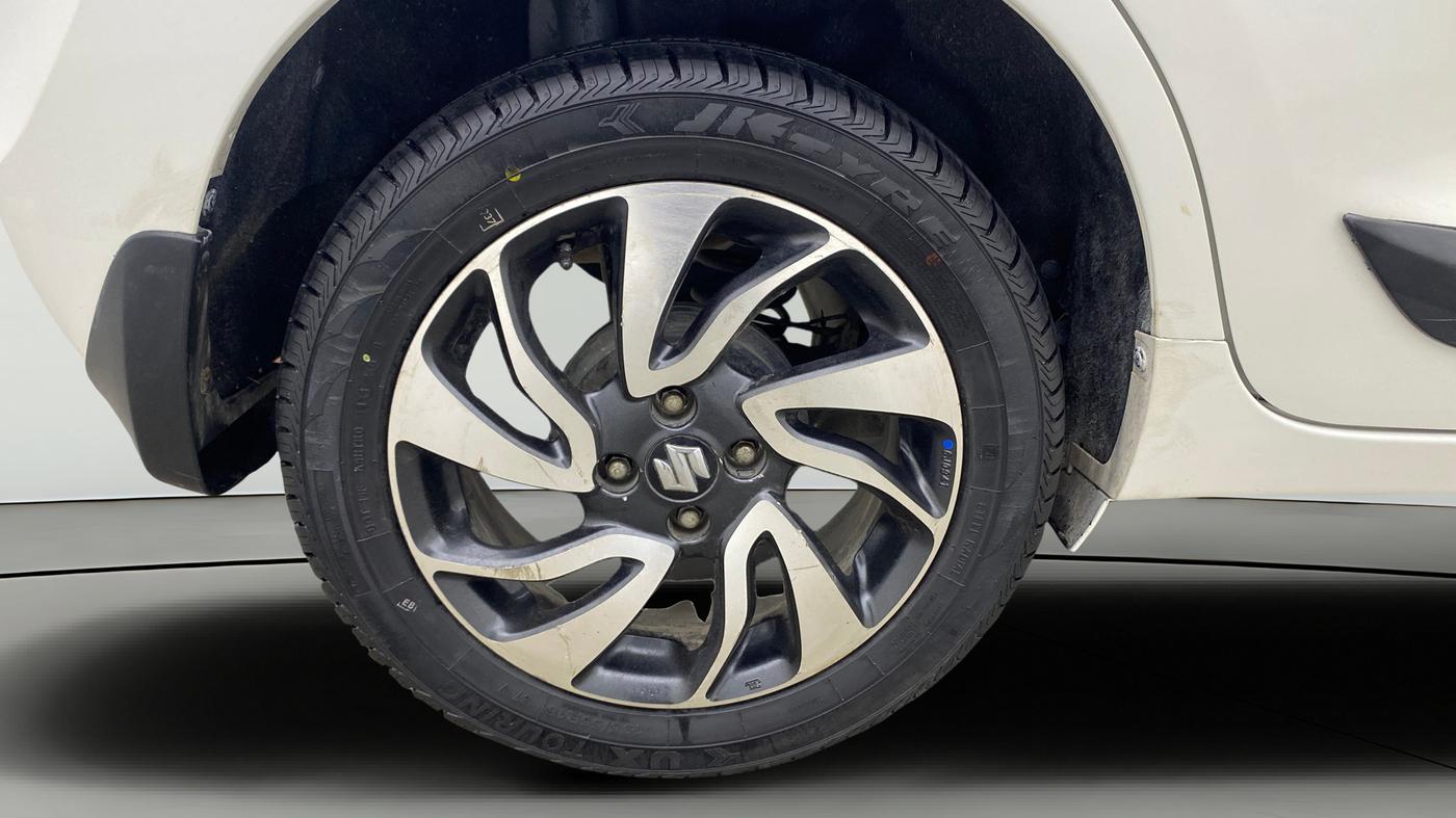 2021 Maruti Baleno ZETA CVT PETROL 1.2, Petrol, Automatic, 62,450 km, Right Rear Wheel