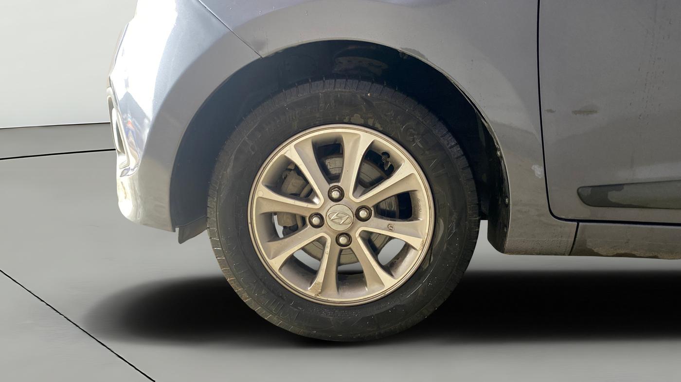 2016 Hyundai Grand i10 ASTA (O) 1.2 KAPPA VTVT, Petrol, Manual, 35,031 km, Left Front Wheel