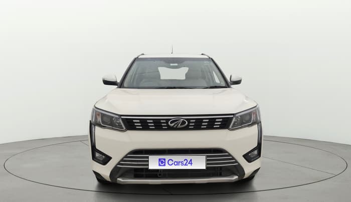 2022 Mahindra XUV300 W8 1.2 PETROL, Petrol, Manual, 39,574 km, Front