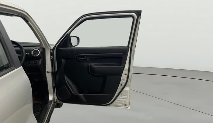 2022 Maruti S PRESSO VXI+, Petrol, Manual, 63,819 km, RHS Front Door