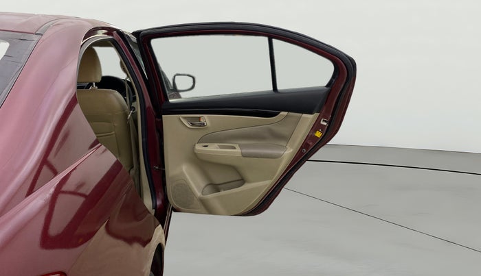 2015 Maruti Ciaz ZXI, Petrol, Manual, 1,05,263 km, RHS Rear Door