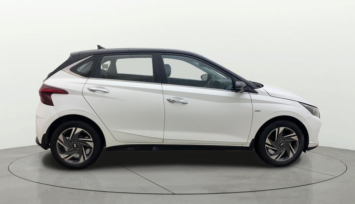 2022 Hyundai NEW I20 Asta (O) 1.0 Turbo DCT Dual Tone, Petrol, Automatic, 44,462 km, Right Side View