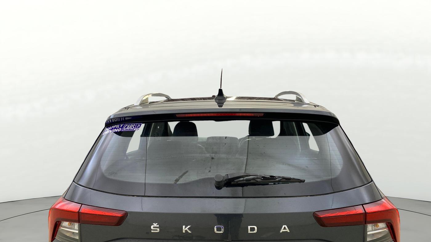 2022 Skoda KUSHAQ AMBITION 1.0L TSI MT, Petrol, Manual, 48,424 km, Rear Windshield