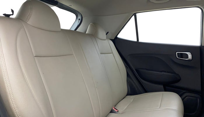 2021 Hyundai VENUE S 1.2, Petrol, Manual, 28,406 km, Right Side Rear Door Cabin