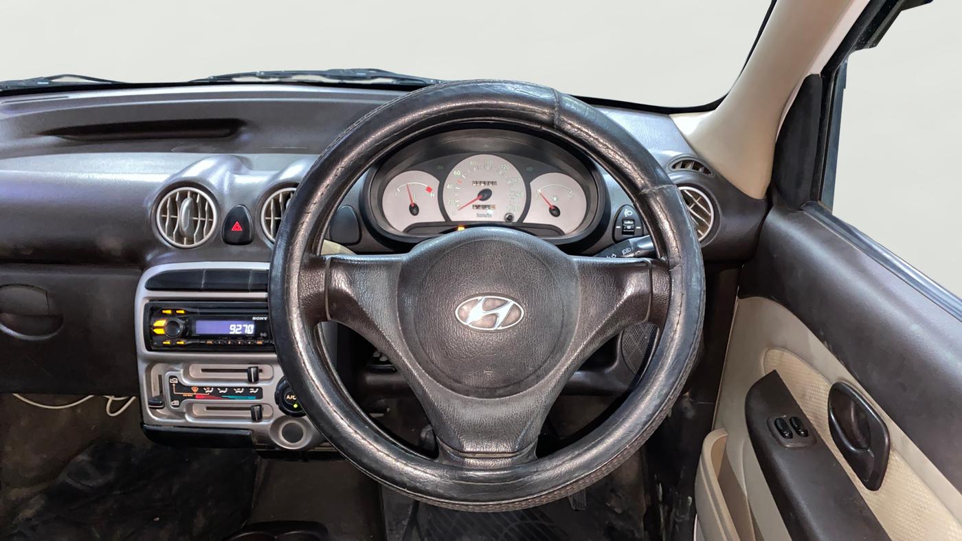 2014 Hyundai Santro Xing GL PLUS, Petrol, Manual, 75,750 km, Steering Wheel Close Up