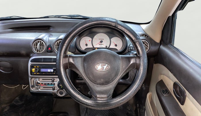 2014 Hyundai Santro Xing GL PLUS, Petrol, Manual, 75,744 km, Steering Wheel Close Up