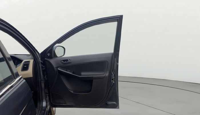 2015 Tata Zest XE PETROL, Petrol, Manual, 55,191 km, RHS Front Door