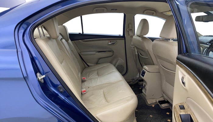 2018 Maruti Ciaz ALPHA  AT 1.5 SHVS PETROL, Petrol, Automatic, 39,092 km, Right Side Rear Door Cabin