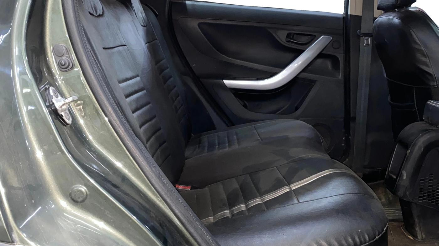 2022 Tata NEXON XM SUNROOF PETROL, CNG, Manual, 29,802 km, Right Side Rear Door Cabin