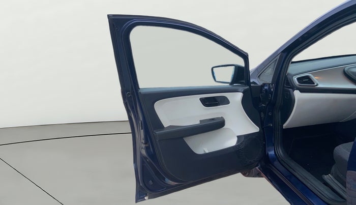 2024 Tata ALTROZ XM PLUS PETROL, Petrol, Manual, 8,236 km, LHS Front Door